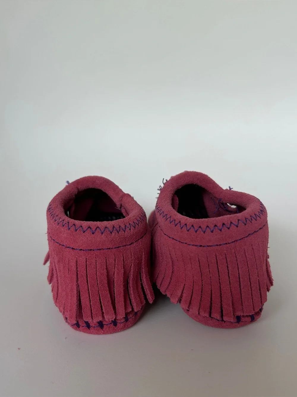 Minnetonka Baby Girl Infant Leather Moccasins Size 2 Fringe